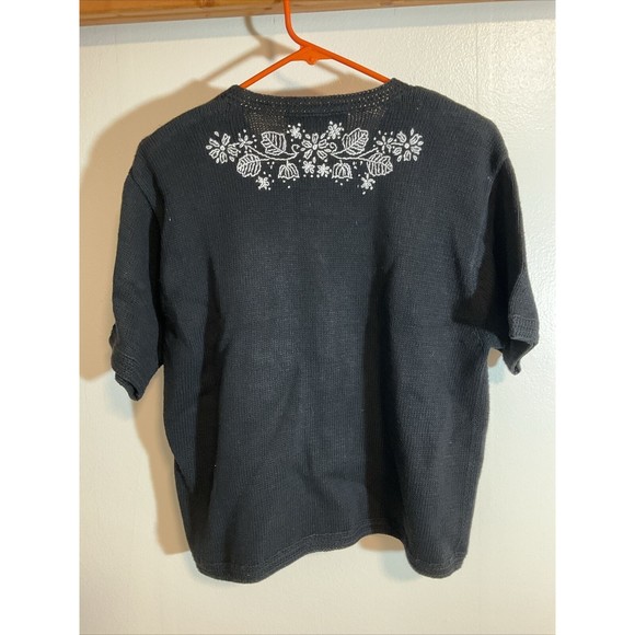 Orvis Women’s M Cardigan Floral Embroidery Black Sweater Short Sleeve Vintage - Picture 6 of 8